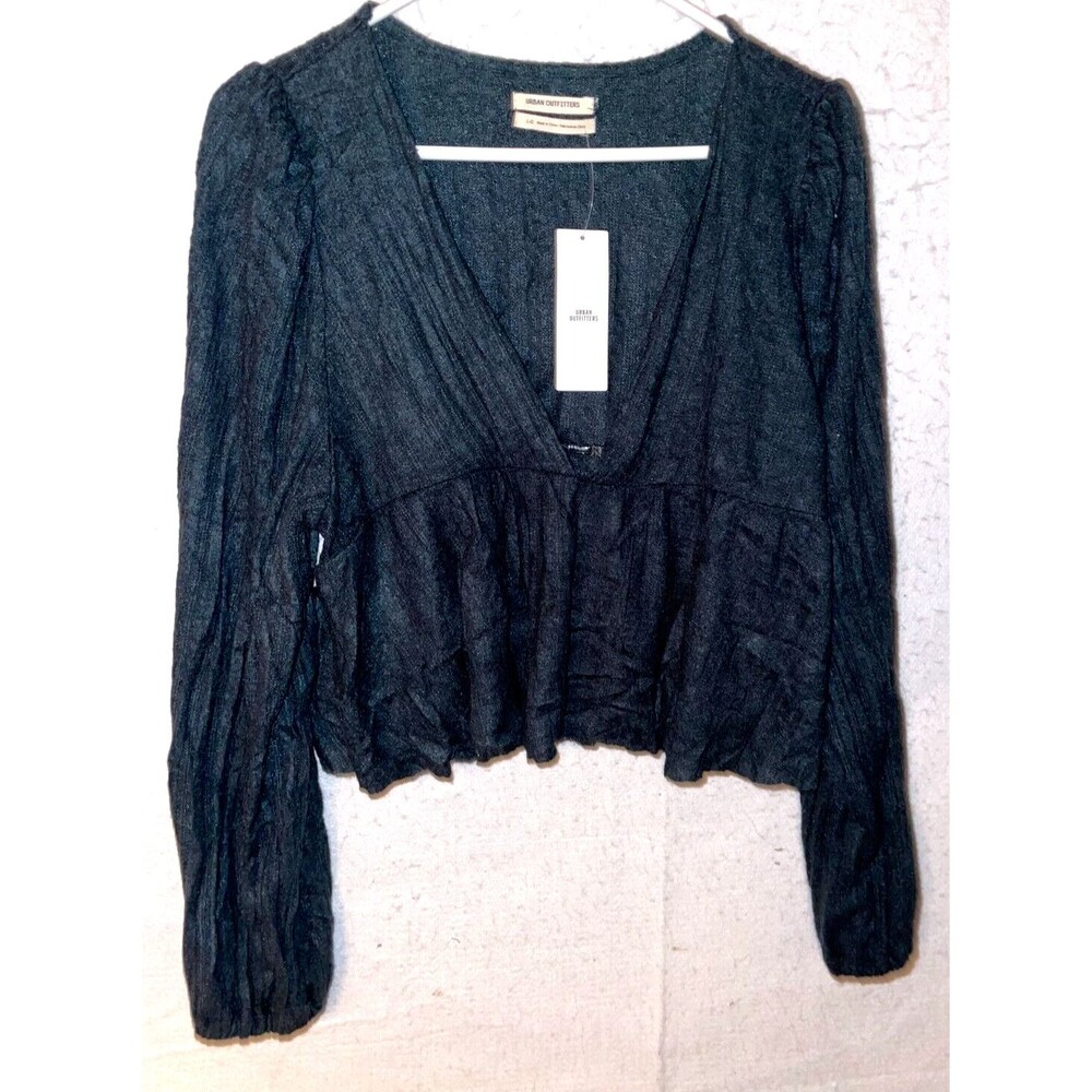 Urban Outfitters Women's L Cropped V Neck Peplum Knit Pullover Long sleeve NWT